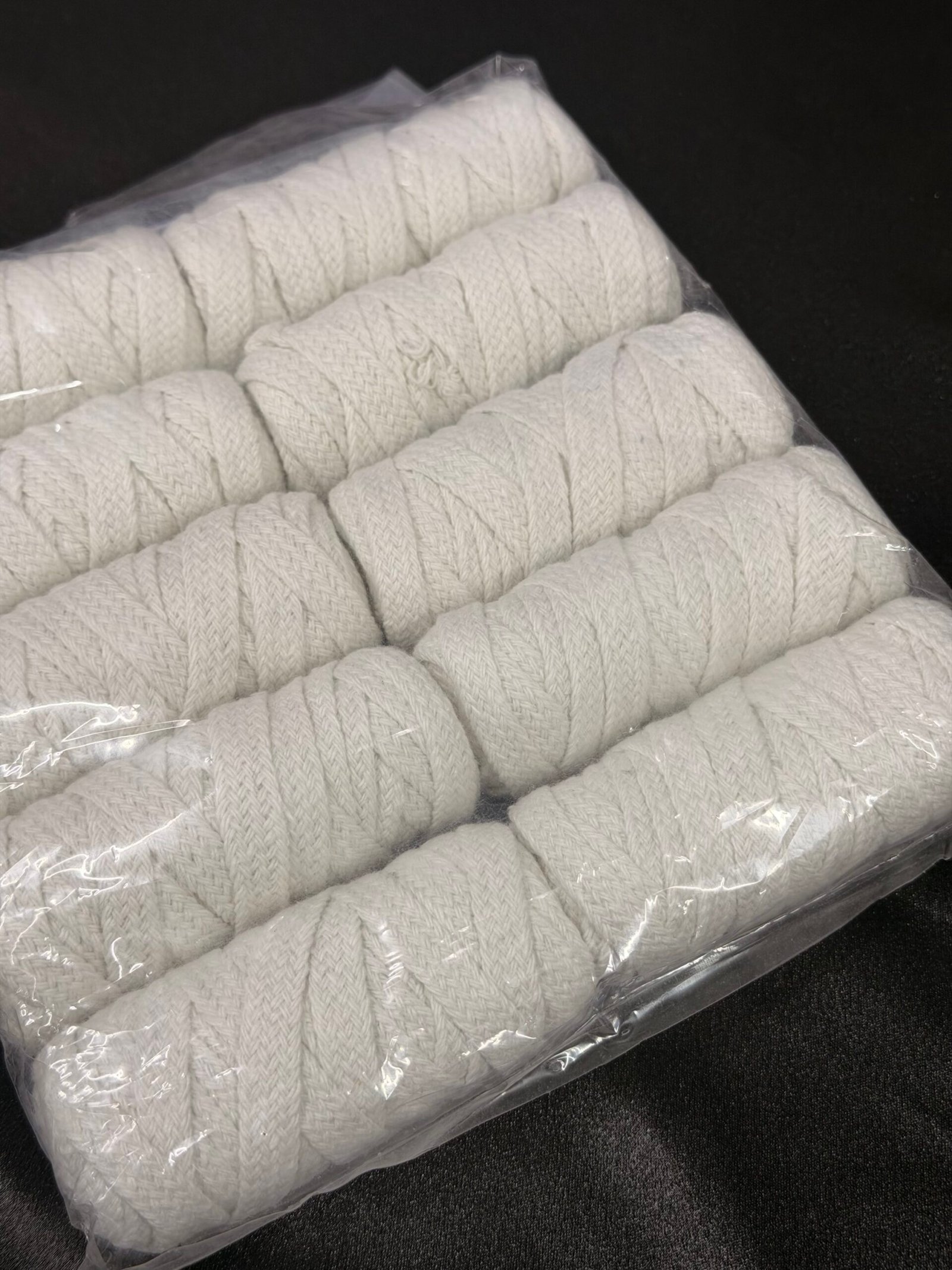 Deer Brand Best Quality Cotton Twine – 300g Bulk Pack for Industrial Sewing, Upholstery, and Crafting thumbnail 2